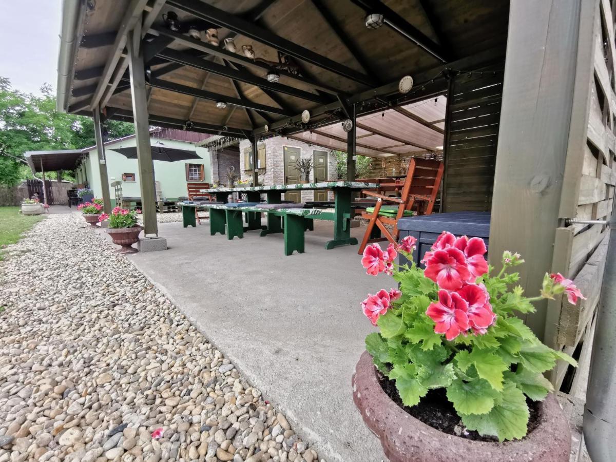 Apartmán Berko Vendeghaz Rakoczifalva Exteriér fotografie